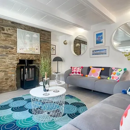 Luxury By The Harbour In